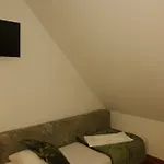 Fuenf A * Fürth