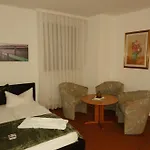 Szálloda Fuenf A *