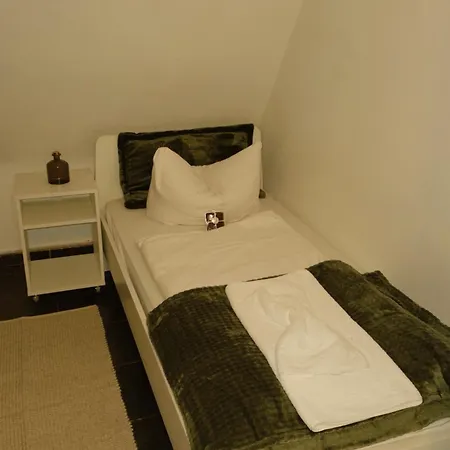 Fuenf A Otel *